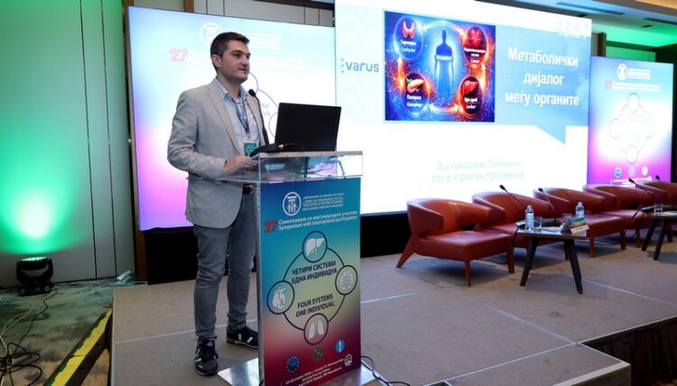 СКОПЈЕ – ЦЕНТАР НА СЕМЕЈНАТА МЕДИЦИНА: Моќен старт на 27. Симпозиум на ЗЛОМ-СМ