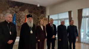 Верските лидери го осудија инцидентот со објектот на Еврејската заедница