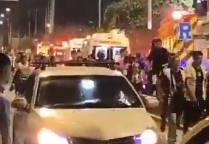 Страшна несреќа го погоди Перу: Се урна ѕид на стадионот, еден загина и најмалку 47 се повредени (ВИДЕО)