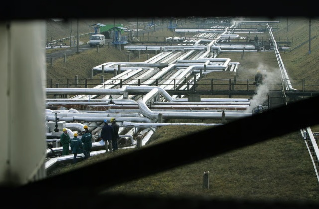 УКРАИНА ГО ПОПРАВИ НАФТОВОДОТ ПРЕКУ КОЈ УНГАРИЈА ДОБИВА РУСКА НАФТА