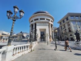 Се проширува акцијата за откривање на нелегален увоз на ботокс и филери, најавени нови претреси низ целата држава