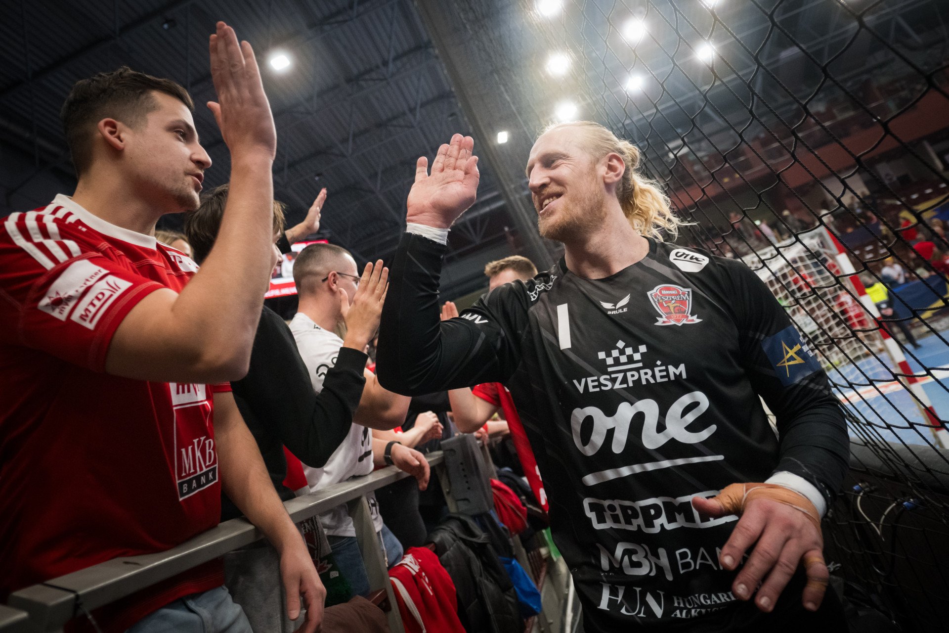 Веспрем го „размонтира“ ПСЖ – во Париз ќе се бркаа предност од 8 гола