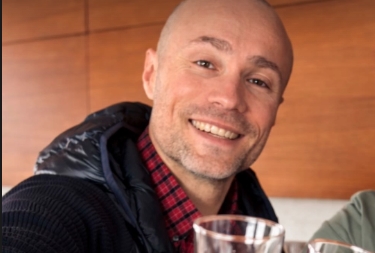 „Засекогаш ќе ја паметам нејзината прва насмевка“ – Аца Софронијевиќ воодушевен од ќерката Тара