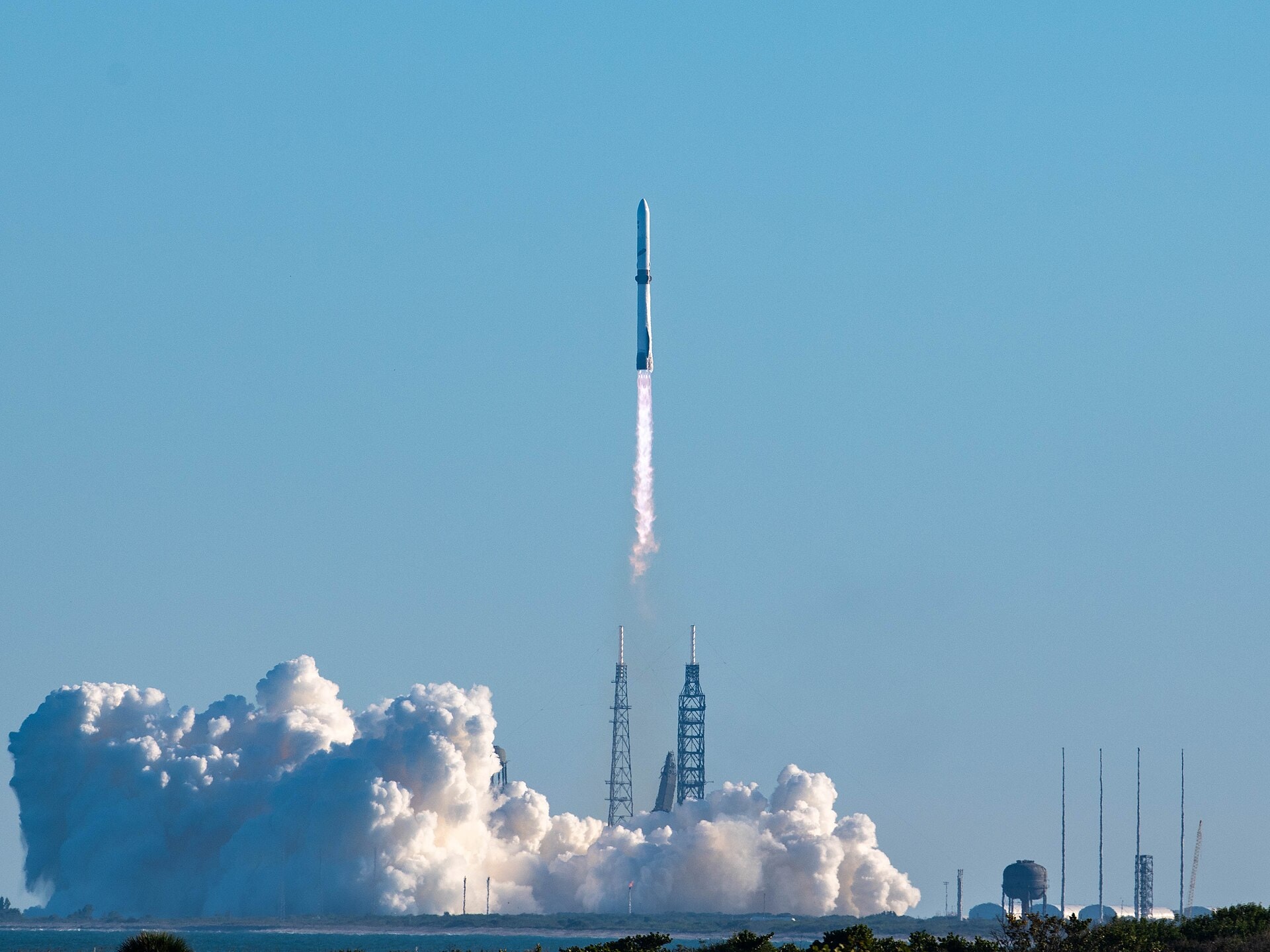 УСПЕХ И РАЗОЧАРУВАЊЕ ВО ЕДНО ЛАНСИРАЊЕ: New Glenn не ја исполни главната мисија