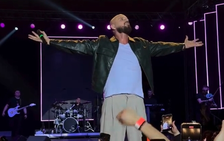 Бојан Рајовиќ доби вреден подарок: Пејачот го поддржа младиот колега