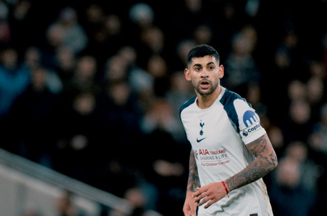 Нема крај на малерите на Тотнем – заврши сезоната за капитенот