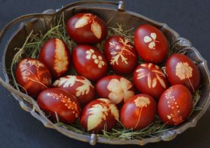 Најскапи велигденски јајца во Европа: духовната криза во „библиска“ Македонија излегува на виделина – кој е виновен?