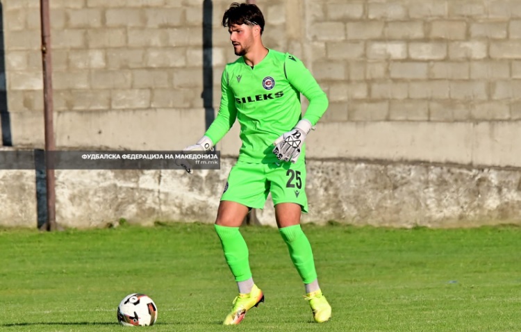 Силекс сака нова победа во битката за третото место