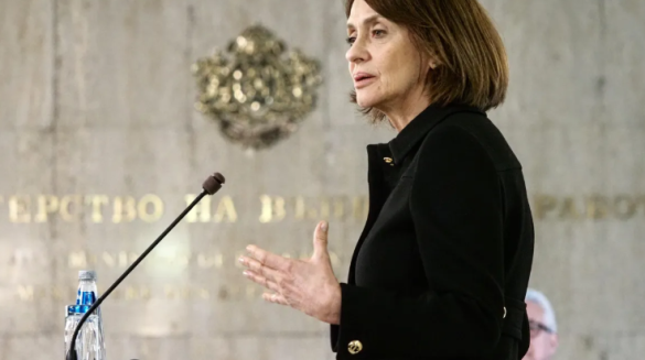 Нејнски: Македонската Влада прави обиди за да го заобиколи францускиот предлог, но го губат времето на сопствените граѓани