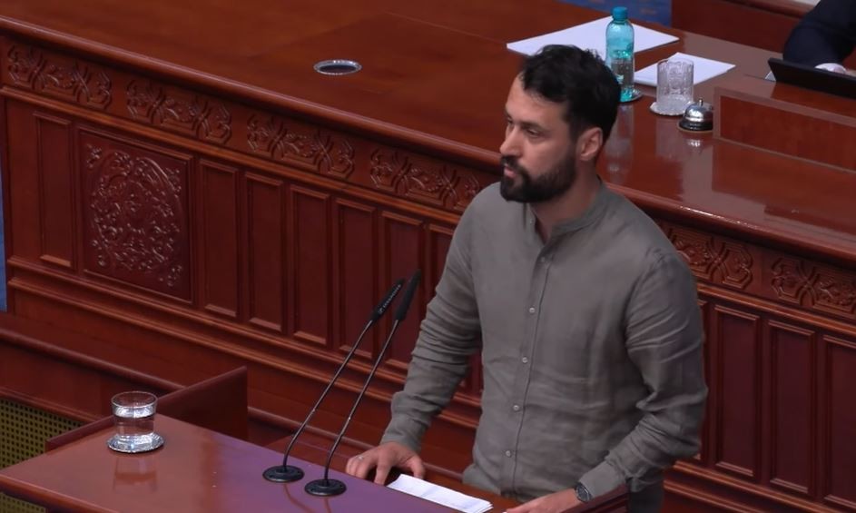 Исмаил: Ако државата има „обезбедено“ пари за лекување, зошто граѓаните молат за донации