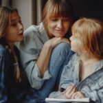 Слушајте ги повеќе, критикувајте ги помалку: 11 особини што ги поседуваат децата кои се навистина сослушани