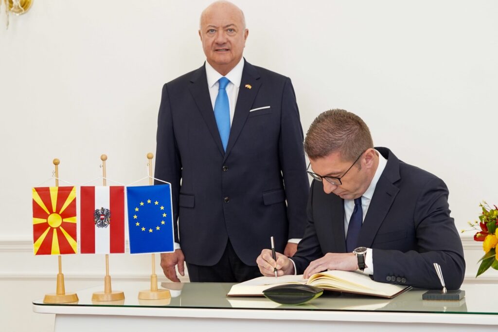 Мицкоски: Има моменти кога Европа мора да избере, дали ќе реагира или ќе води