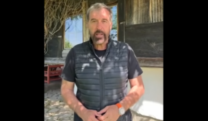 „Вујо мајсторе“ со повик: „Дојдете заедно да прославиме 65 години – Вардар, најголемиот клуб кој го дала Македонија“ (ВИДЕО)