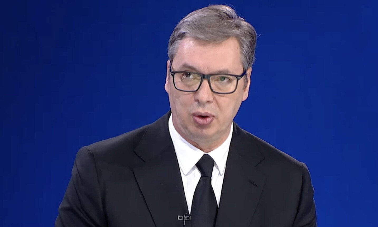 (Видео) Пендреци наместо дијалог, Вучиќ, ова ли е твојата демократија: Европските демократи со жесток напад врз власта