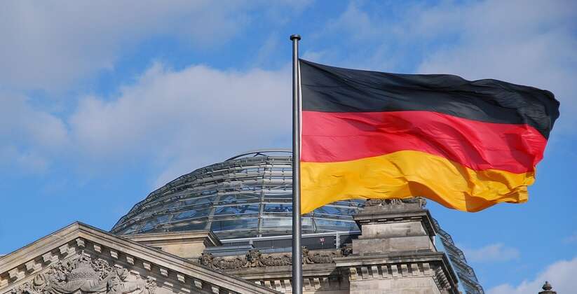 Германија испраќа миноловец во Ормускиот Теснец