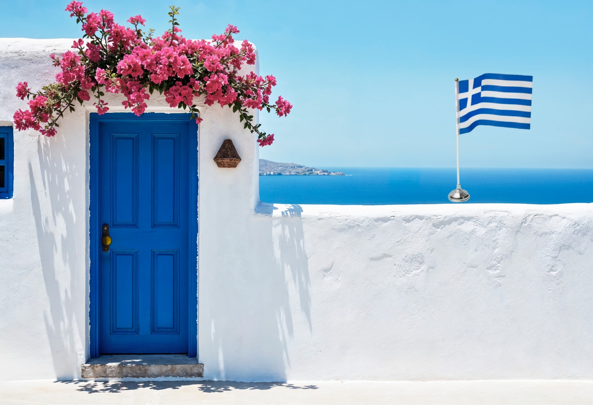 Грција поскапа од кога било: Горивото, авионските билети, овошјето, зеленчукот, дури и познатиот јогурт со рекордни цени