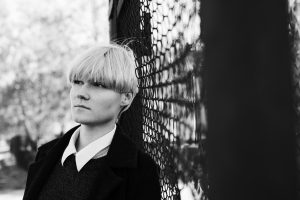 Што значи кога косата побелува рано