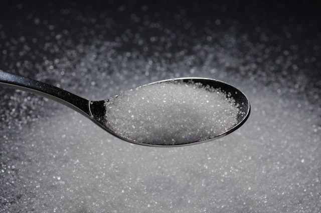 ШЕЌЕРОТ „ЕКСПЛОДИРА“, МАСЛАТА СЛЕДАТ: ФАО предупредува на нов бран поскапувања