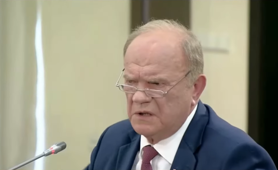 Генадиј Зјуганов предупредува дека е можна револуција во Русија