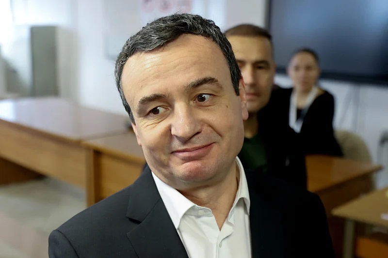 Албин Курти пријавил дека има 16 евра на својата банкарска сметка