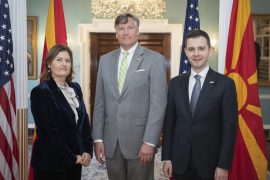 Македонија потпиша Меморандум со САД за унапредување на безбедноста на снабдувањето со природен гас