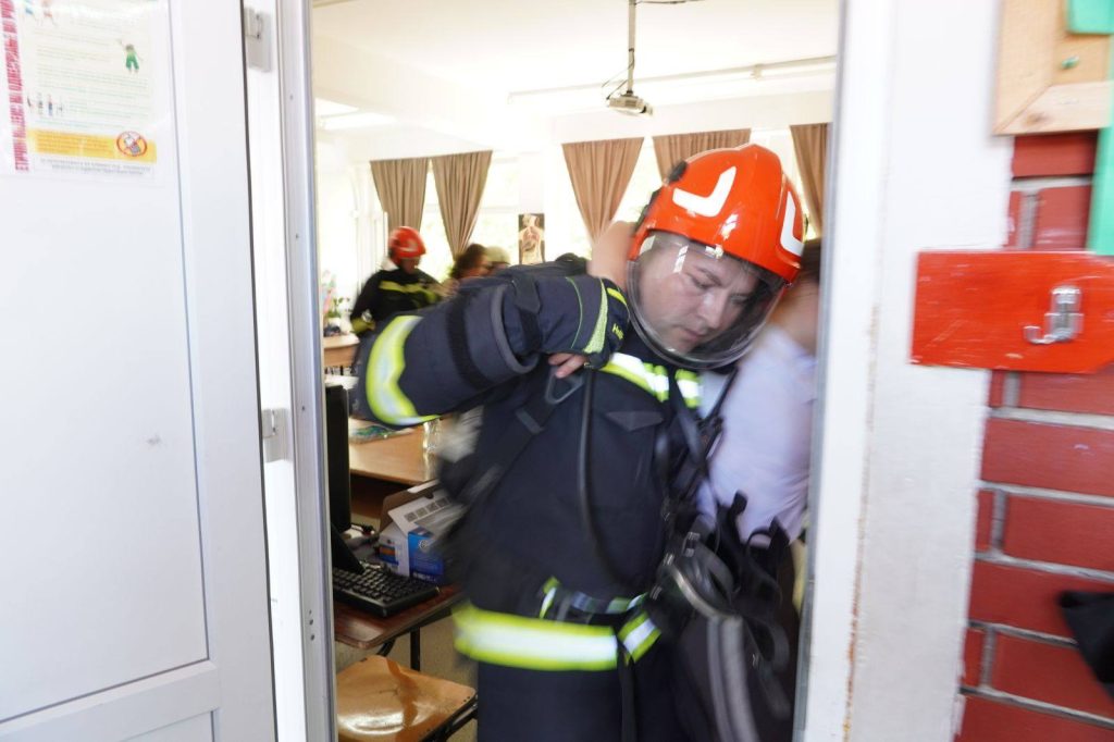 Реализирана симулациска вежба за заштита и спасување „Да ја спасиме иднината“ во ООУ „Владо Кантарџиев“- Гевгелија