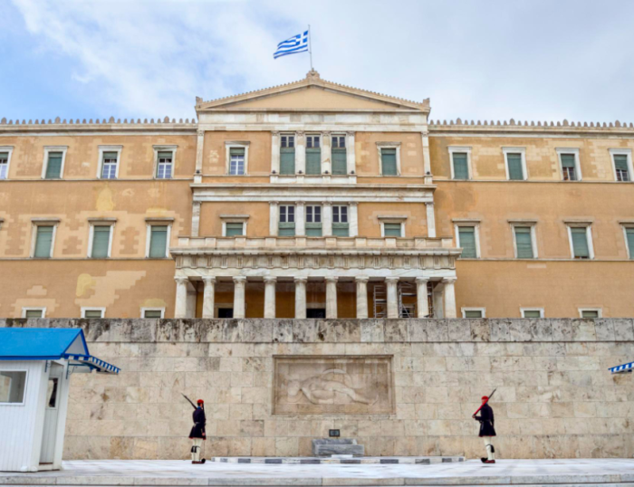 ЗЕМЈОДЕЛСКИ СКАНДАЛ ВО ГРЦИЈА: Парламентот го одзеде имунитетот на 13 пратеници на Нова демократија