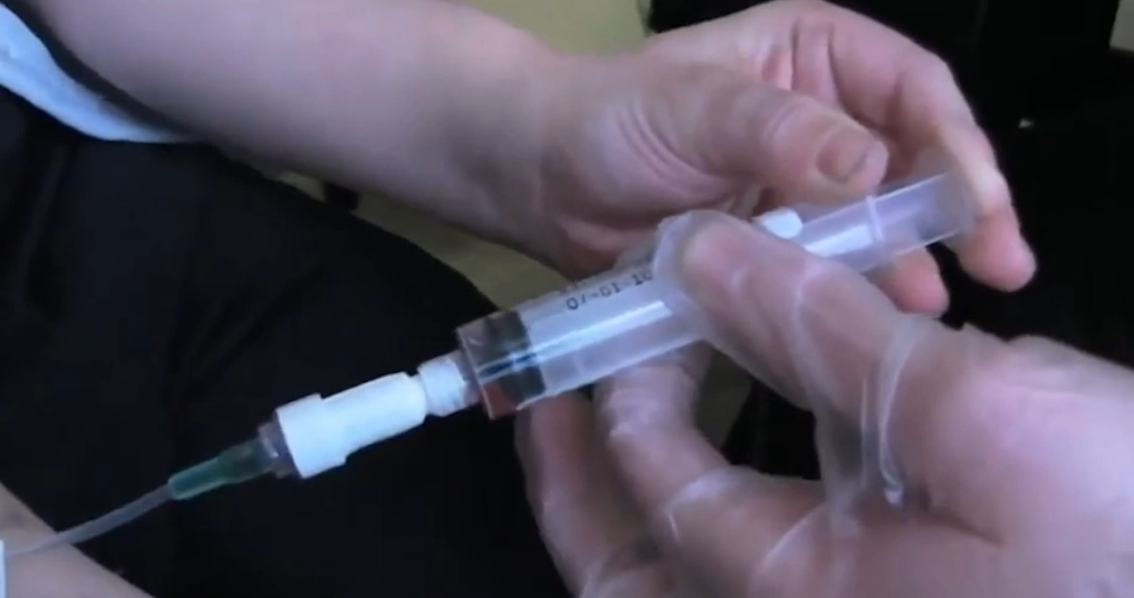 Лица со хемофилија без терапија а донација стои во магацин 1 месец