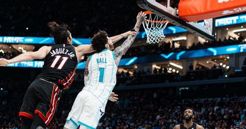 ВИДЕО: Мајами прв елиминиран во доигрувањето на НБА лигата