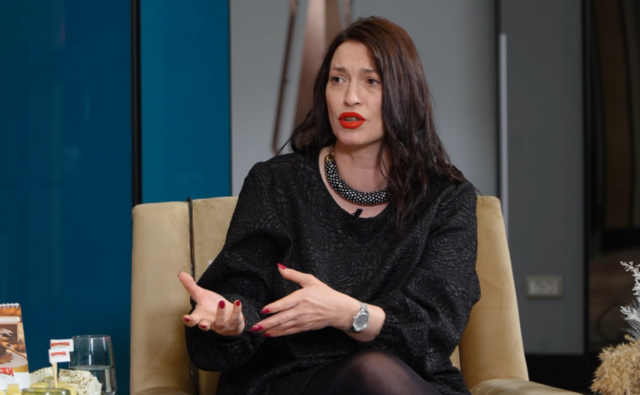 Викторија Јаначковиќ: Бев бремена, полицаец беше многу безобразен кон мене