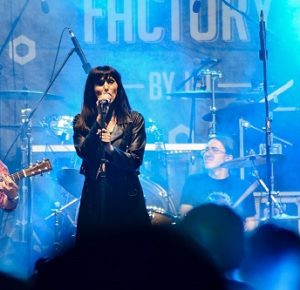 Денес роденден прославува Ружица Милошеска Брчиоска – легендарната вокалистка на „Ареа“