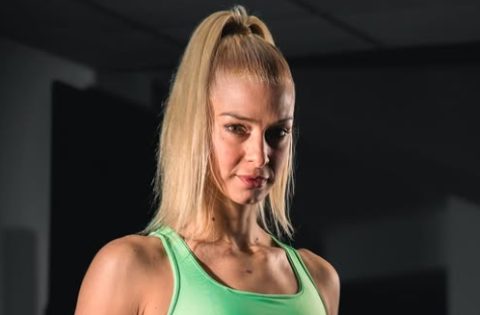 „Татко“ – Едина Муса објави стара црно бела фотографија со емотивна порака