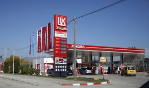 САД повторно ги одложуваат санкциите кон „Лукоил“