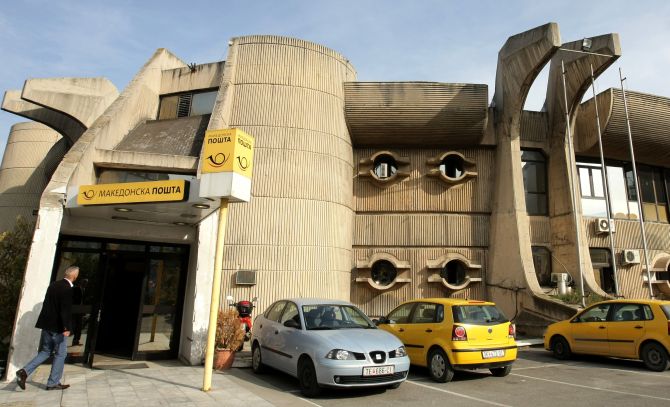 Набавени 100 нови возила за потребите на „Македонска пошта“