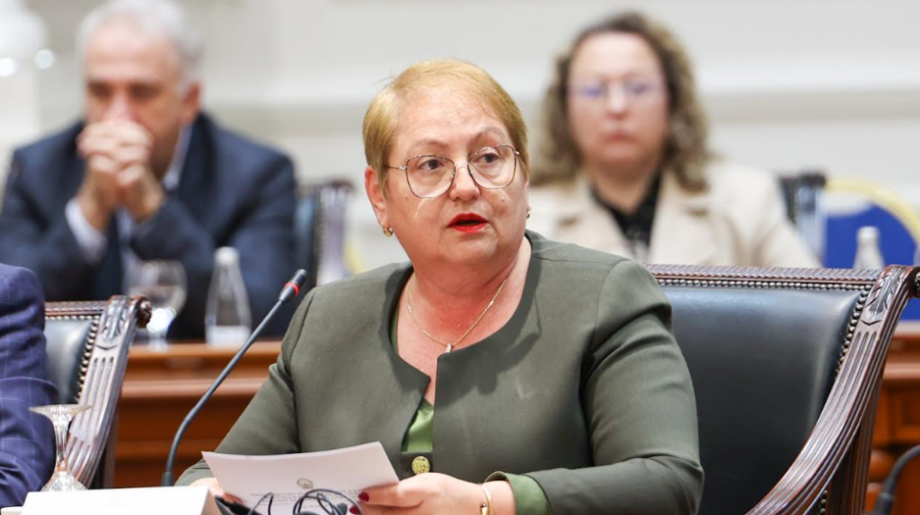 Јаневска најави нови скандали во образованието: Набргу ќе слушнеме уште една, многу покрупна неправилност