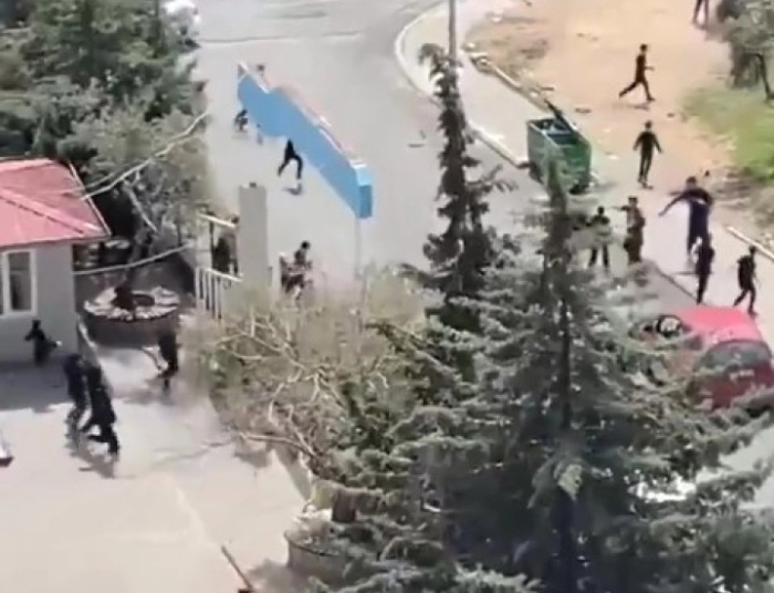 Турција: Осмоодделенец, син на полицаец, со оружје од татко му во училиште уби четири лица, рани 20 па се самоуби