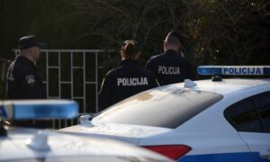 Топ разнесе човек пред многу сведоци во Хрватска