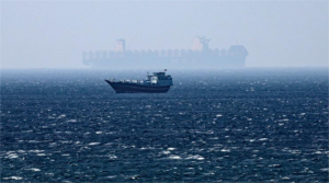 Иран повторно го затвори Ормутскиот теснец – Трамп свика итна средба во Белата куќа