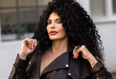 Актерката е во седмата деценија, а со својата нова објава ги распамети мажите 