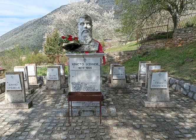 НА ДЕНЕШЕН ДЕН: Mолк и потоа почесен плотун од аскерот за херојската смрт на војводата Христо Узунов и 11 комити од јуначката драма во Цер