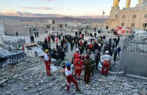 (ВИДЕО) Уништената е големата џамија во Занџан, има мртви и ранети