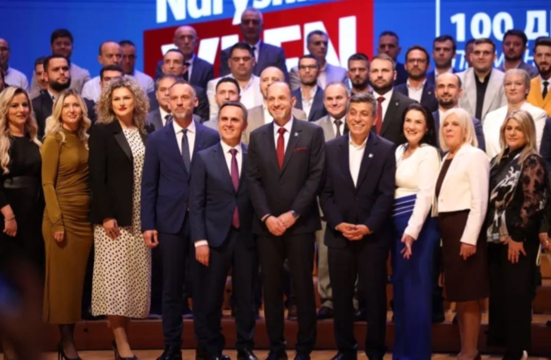 „ОЧАЈНИЧКИ ОБИД НА АХМЕТИ ДА ОСТАНЕ ПОЛИТИЧКИ РЕЛЕВАНТЕН“: Вреди со остра критика