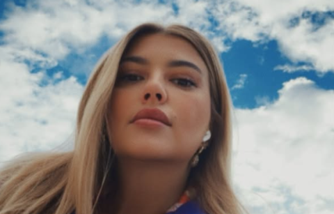 Кија Коцкар мета на измама – Вклучена била и нејзината пријателка