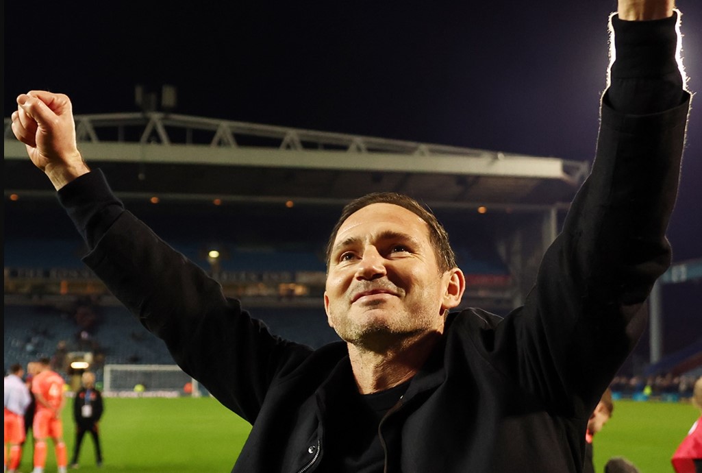 Лампард го внесе Ковентри во Премиер лигата, па го доби најголемото признание во тренерската кариера