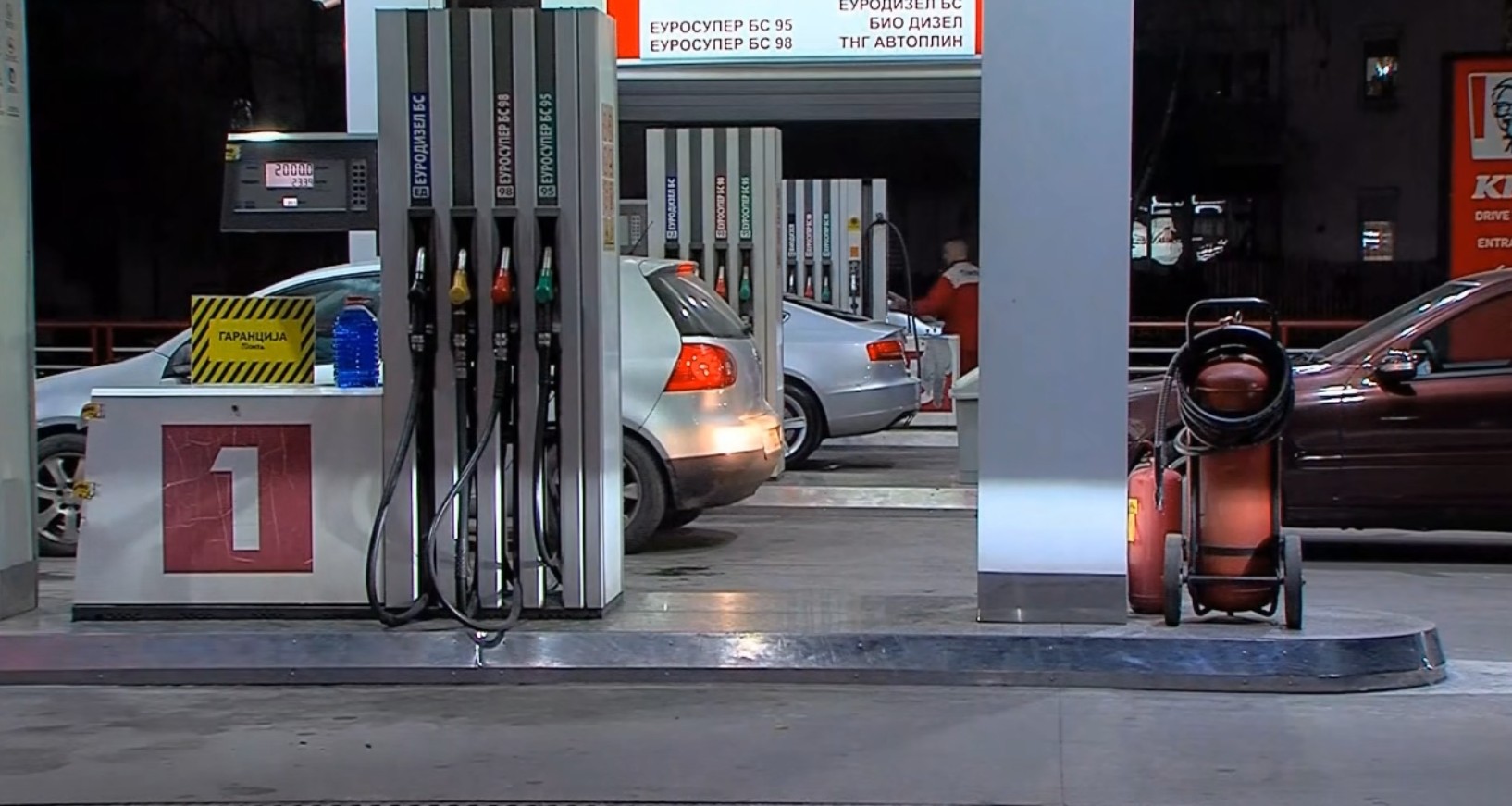 Владата со пакет мерки спречува раст на цената на горивата