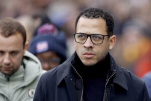 Челси го отпушти менаџерот по само три месеци