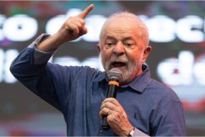 Лула повторно удри по Трамп: „Тој нема право да станува наутро и да се заканува на некого“