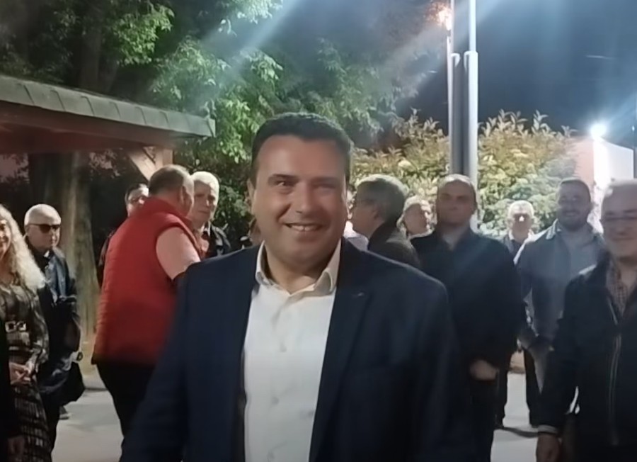 ВИДЕО – „Шо праите бе, другари?“: Заев се појави на одбележувањето на 35 години СДСМ