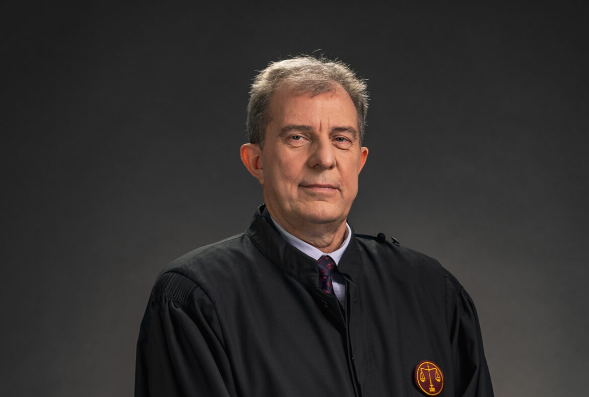 Поранешниот судија Наќе Георгиев излегува од затвор