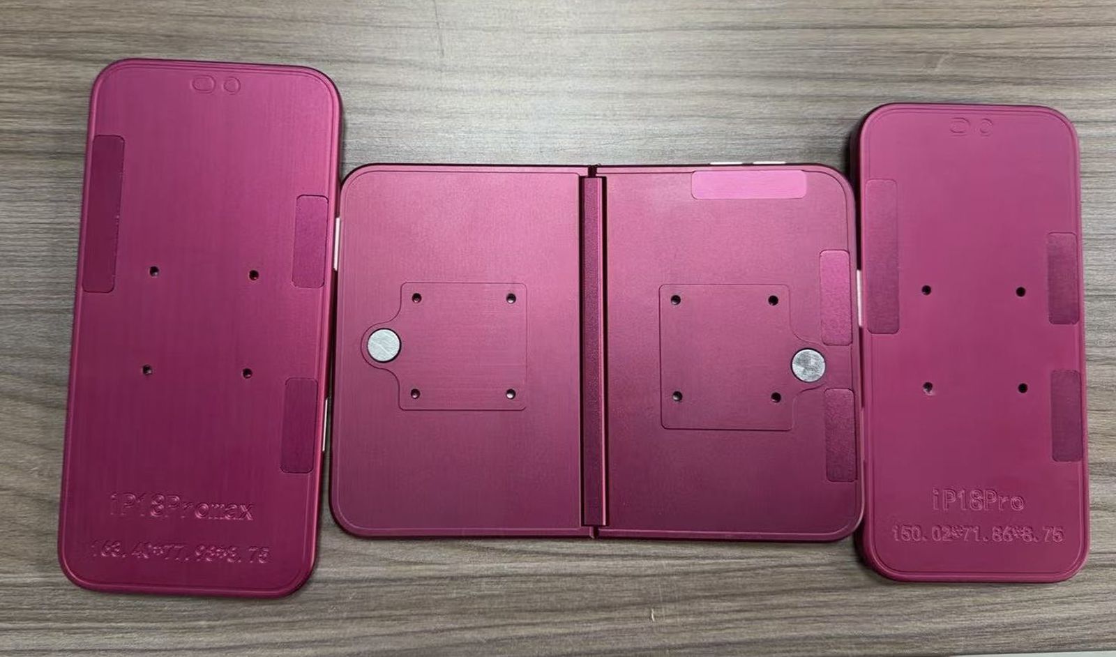 Дизајнот на преклопниот iPhone откриен во фотографии од „dummy“ модели